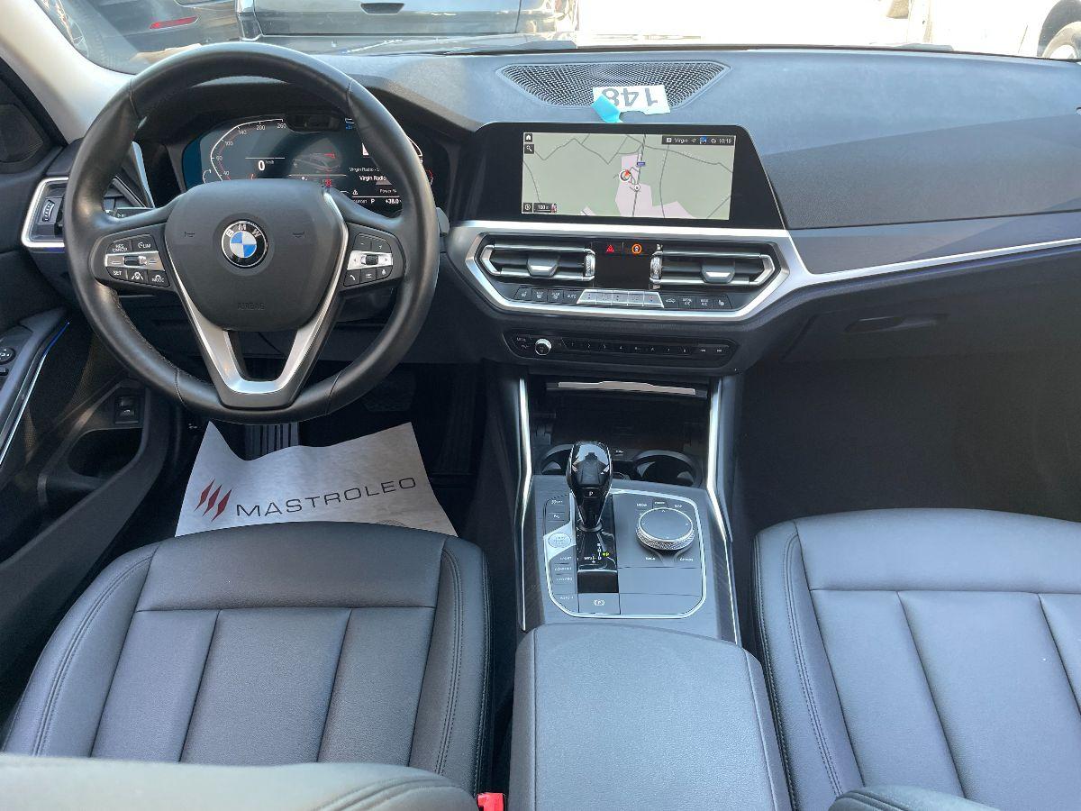 BMW - Serie 3 Touring 320d 48V Touring Business Advantage Auto