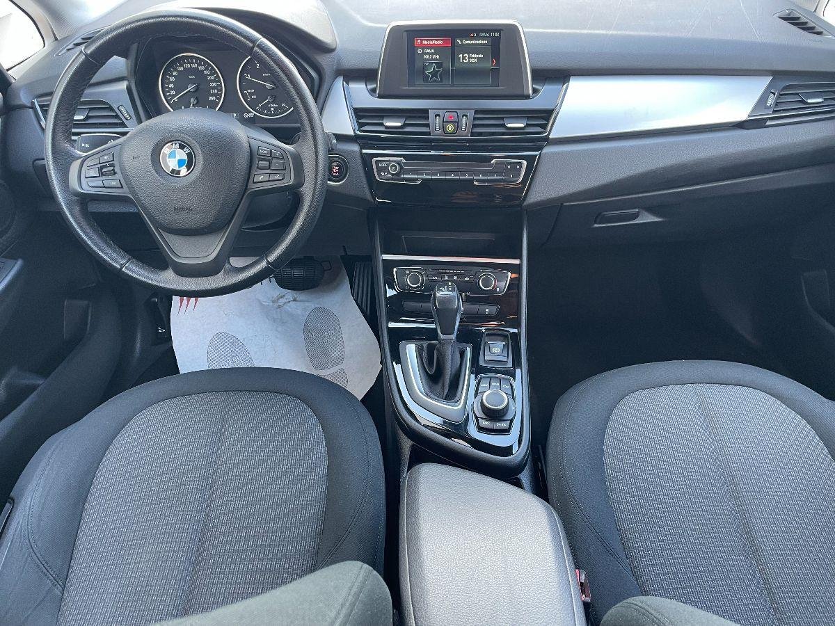 BMW - Serie 2 - 218d Active Tourer Automatica