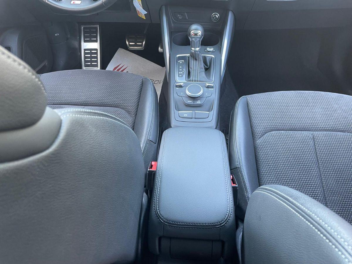 AUDI - Q2 - 35 TDI S tronic S line Edition