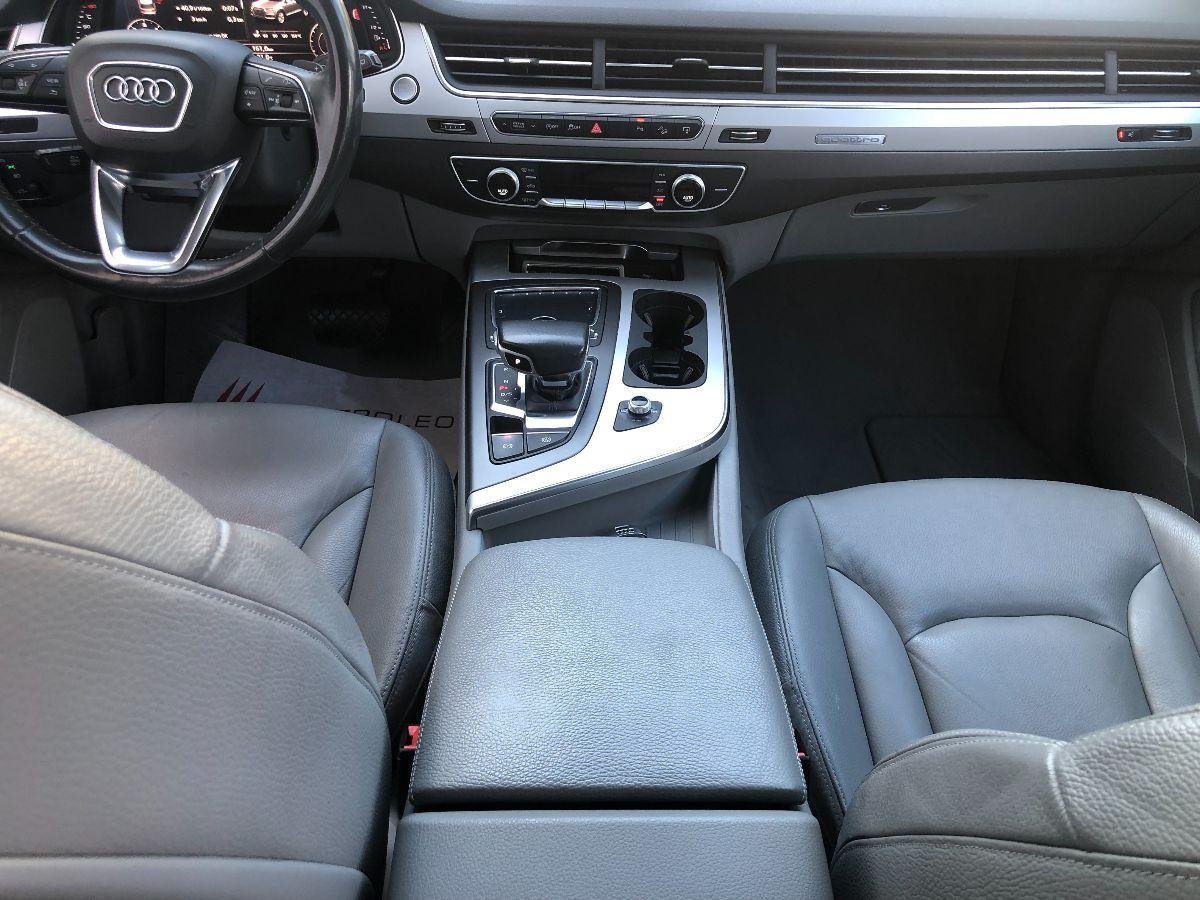 AUDI - Q7 - 3.0 TDI quattro tiptronic Business Plus 7 Posti