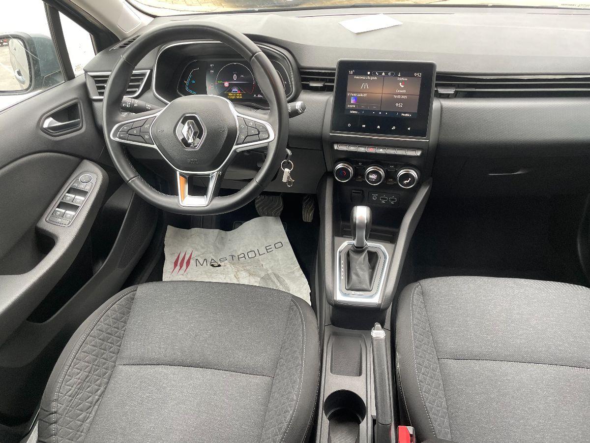 RENAULT - Clio - Hybrid E-Tech 140CV 5p. Init. Paris