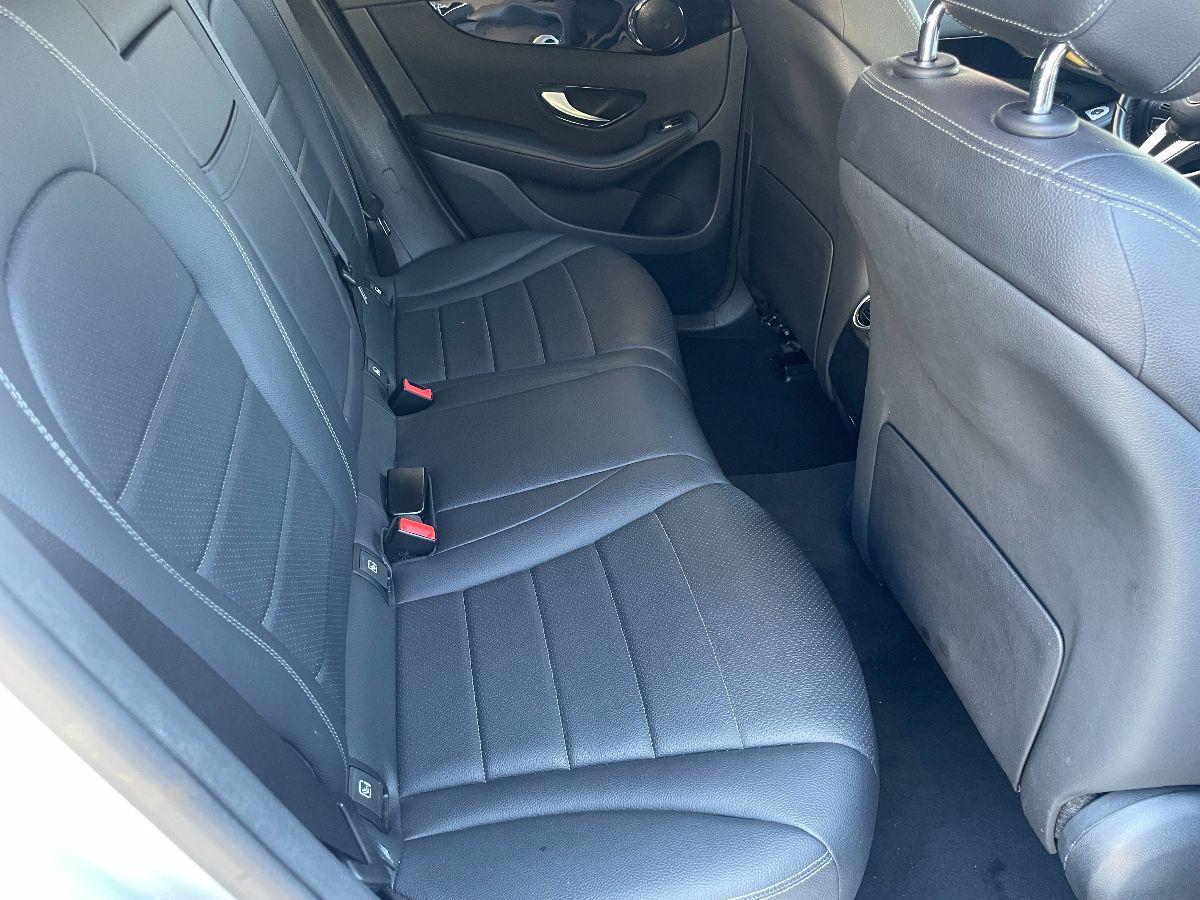 MERCEDES - GLC - 300 de 4Matic EQ-Power Business