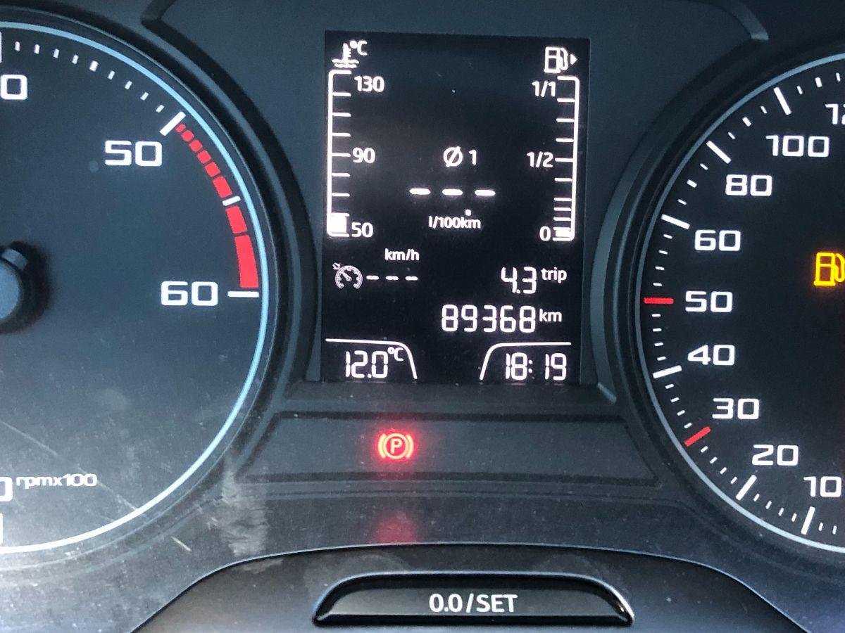 SEAT - Leon - 1.6 TDI 90 CV ST Reference