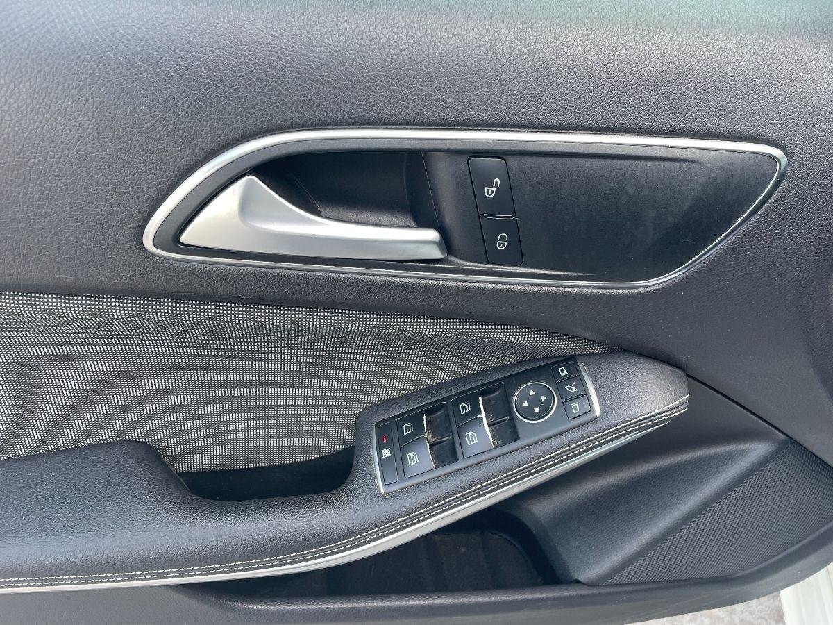 MERCEDES - Classe A - A 180 d Business