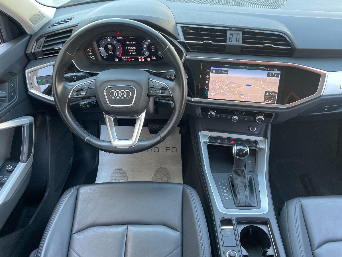 AUDI - Q3 - 40 TDI quattro S tronic Business