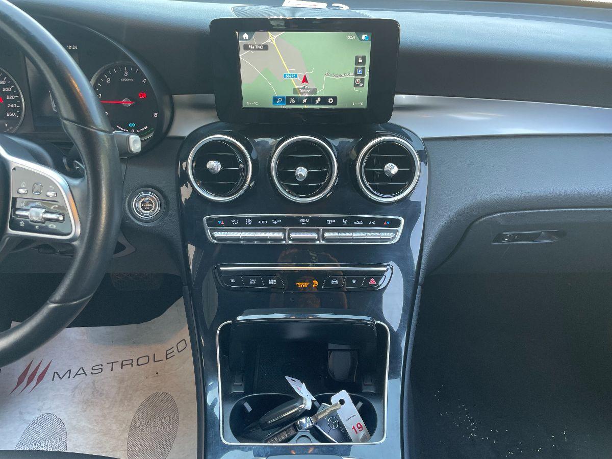 MERCEDES - GLC - 300 de 4Matic EQ-Power Business