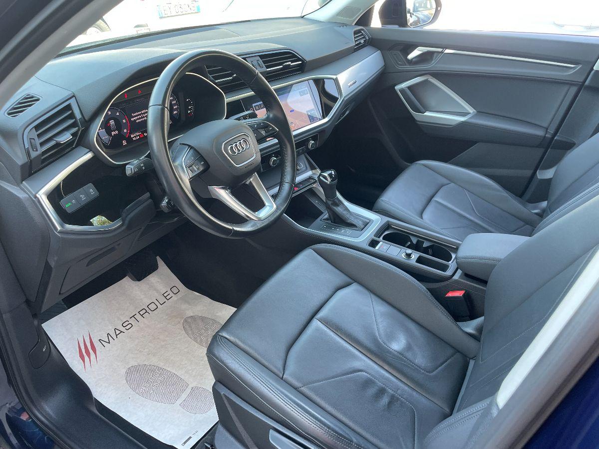 AUDI - Q3 - 40 TDI quattro S tronic Business