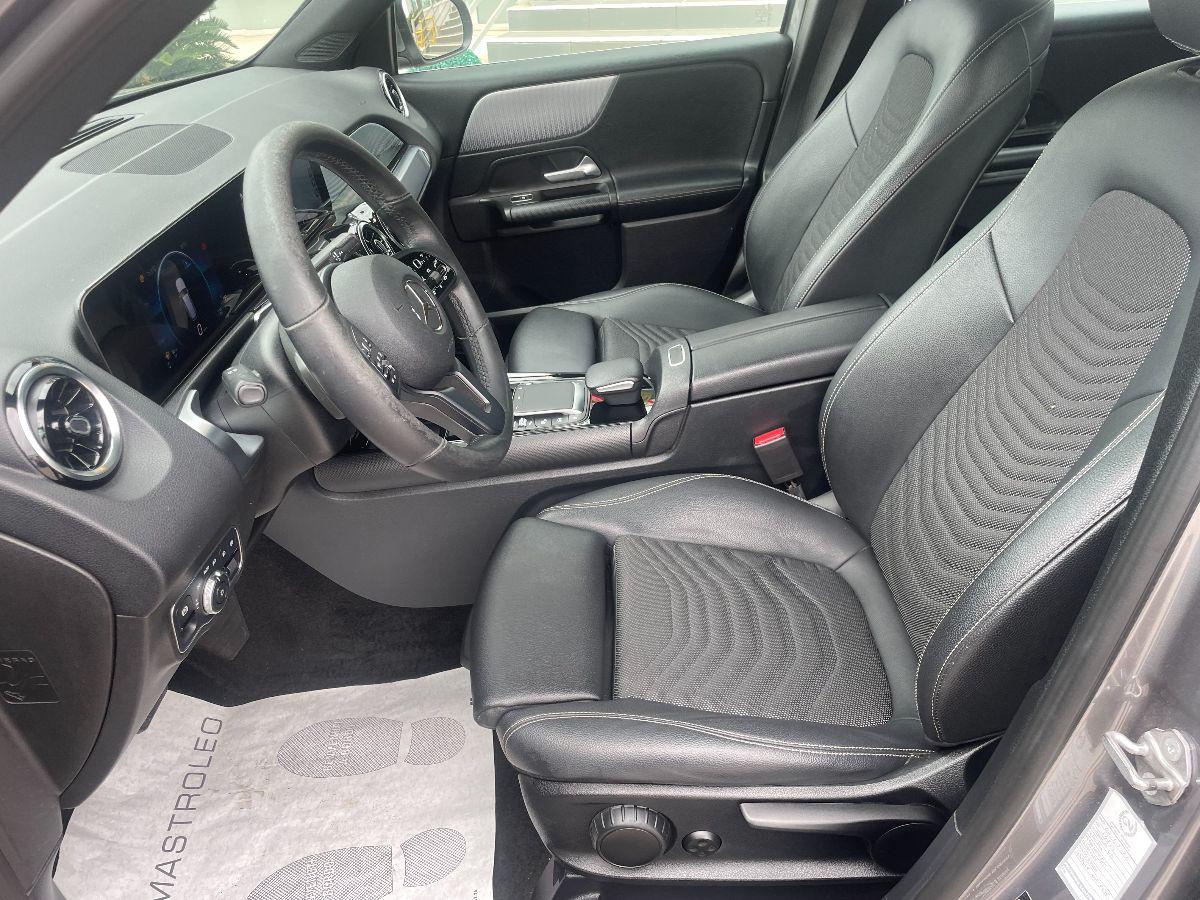 MERCEDES - GLB 180 d Automatic Business 7Posti