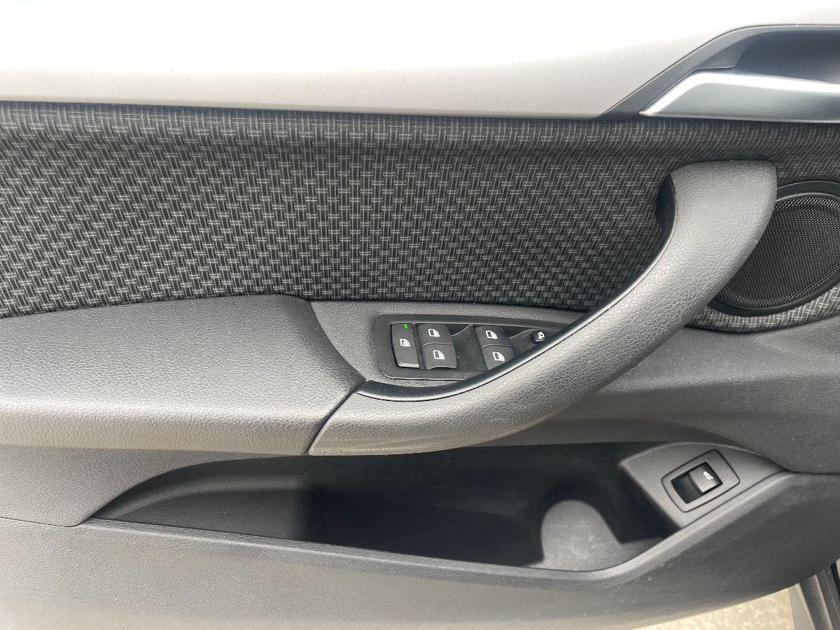 BMW - X1 sDrive18d Business Advantage Automatico