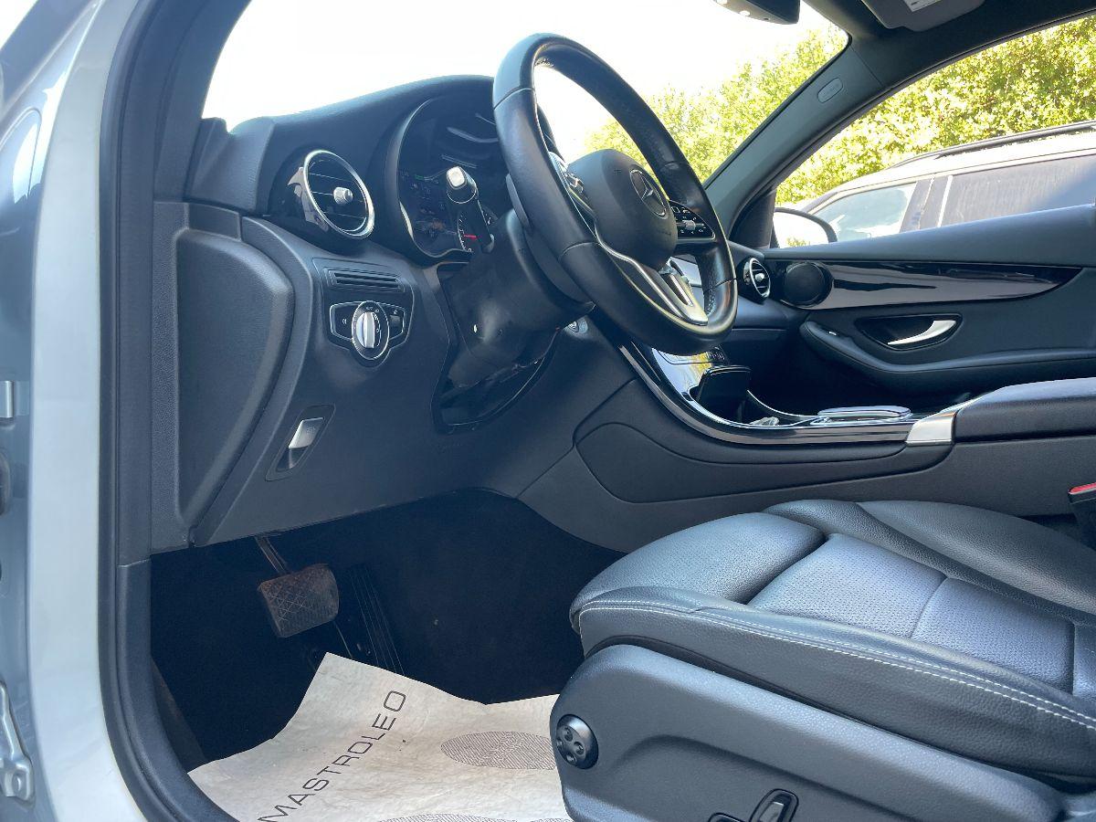 MERCEDES - GLC - 300 de 4Matic EQ-Power Business