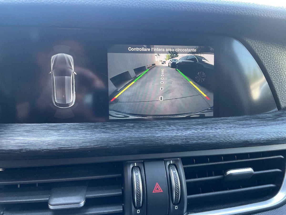 ALFA ROMEO - Stelvio - 2.2 T.diesel 160CV AT8 RWD Bus.