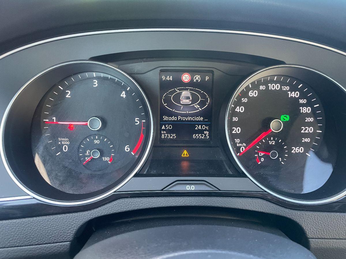 VOLKSWAGEN - Passat Variant 2.0 TDI SCR EVO DSG Business BMT
