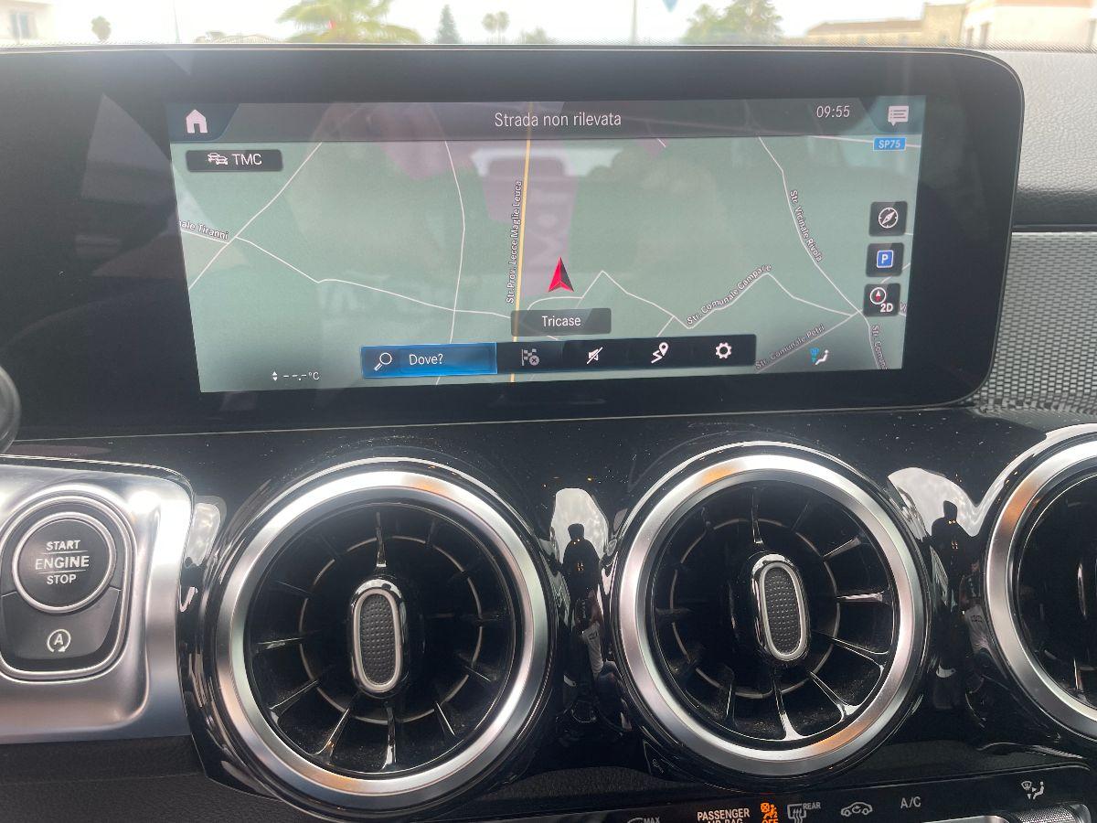 MERCEDES - GLB 180 d Automatic Business 7Posti