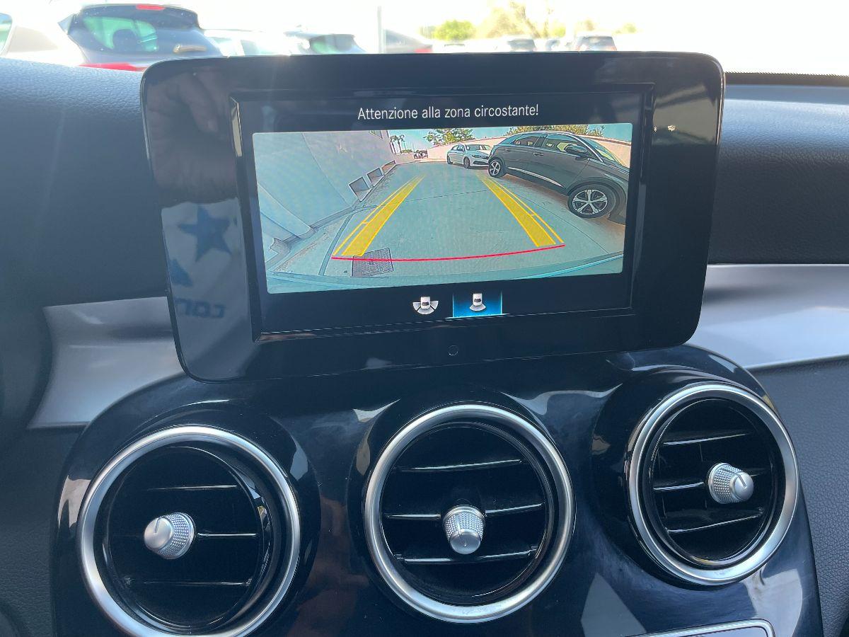 MERCEDES - GLC - 300 de 4Matic EQ-Power Business